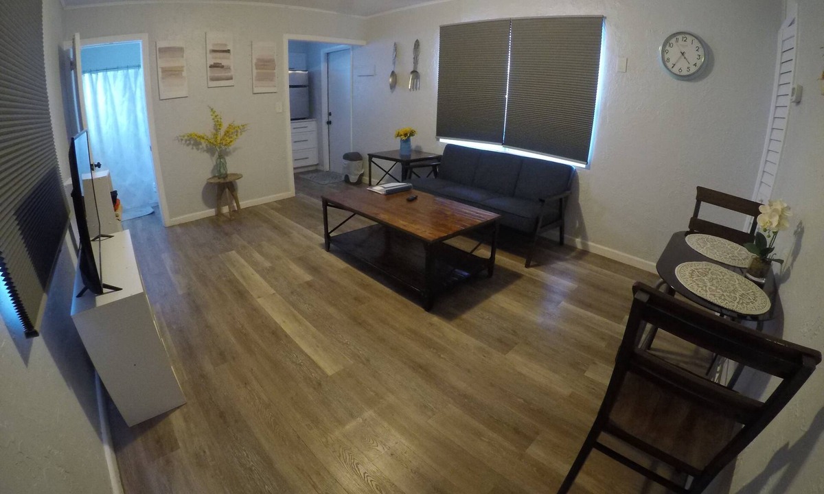 Parker Ridge Cottage | Intimate Cottage Close to Downtown and Beaches