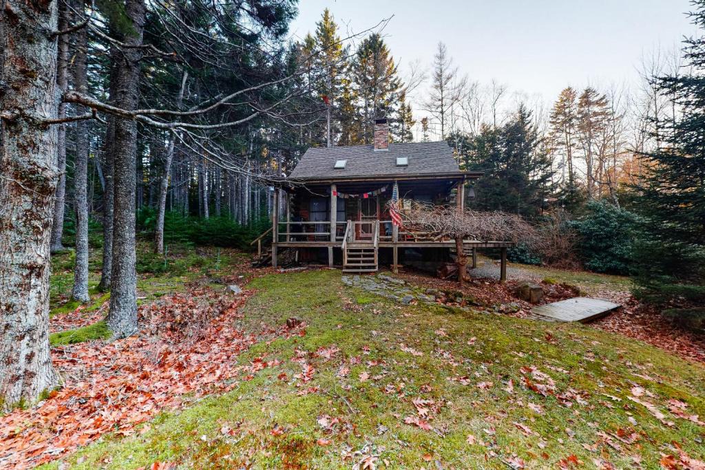 Tenants Harbor House | Into the Mystic