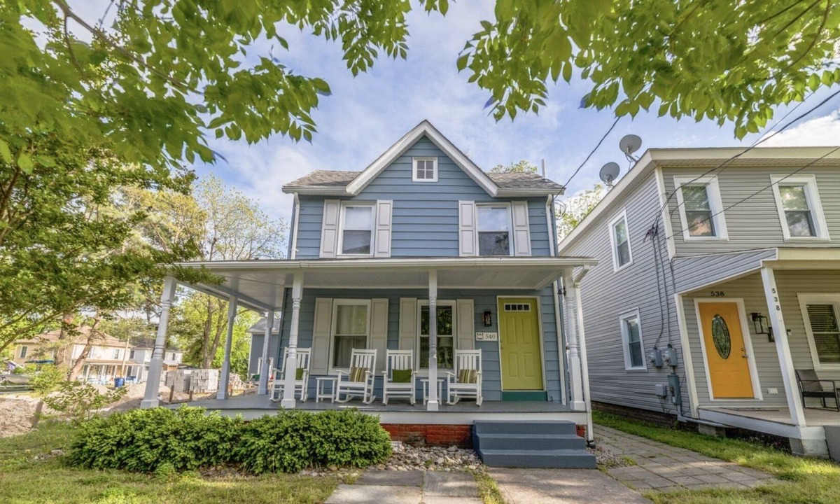 Cape Charles House | Introducing charm and convenience - all in one!