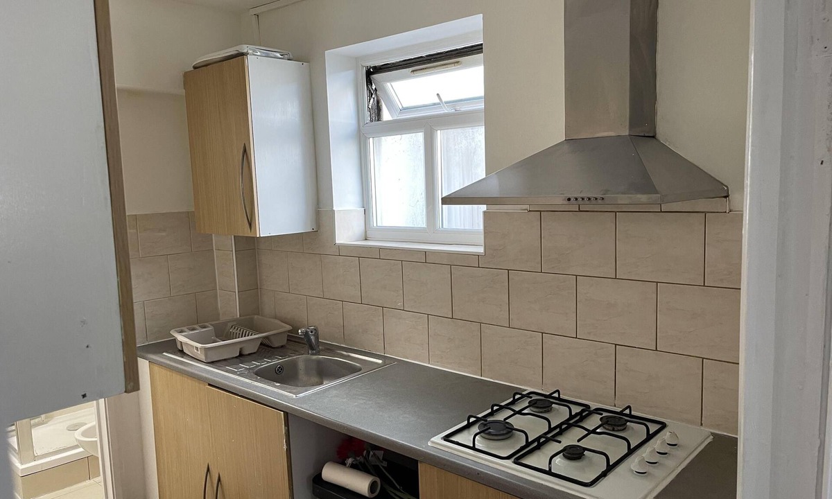 Heathrow Villages Apartment | Inviting 2-Bed Apartment near Heathrow