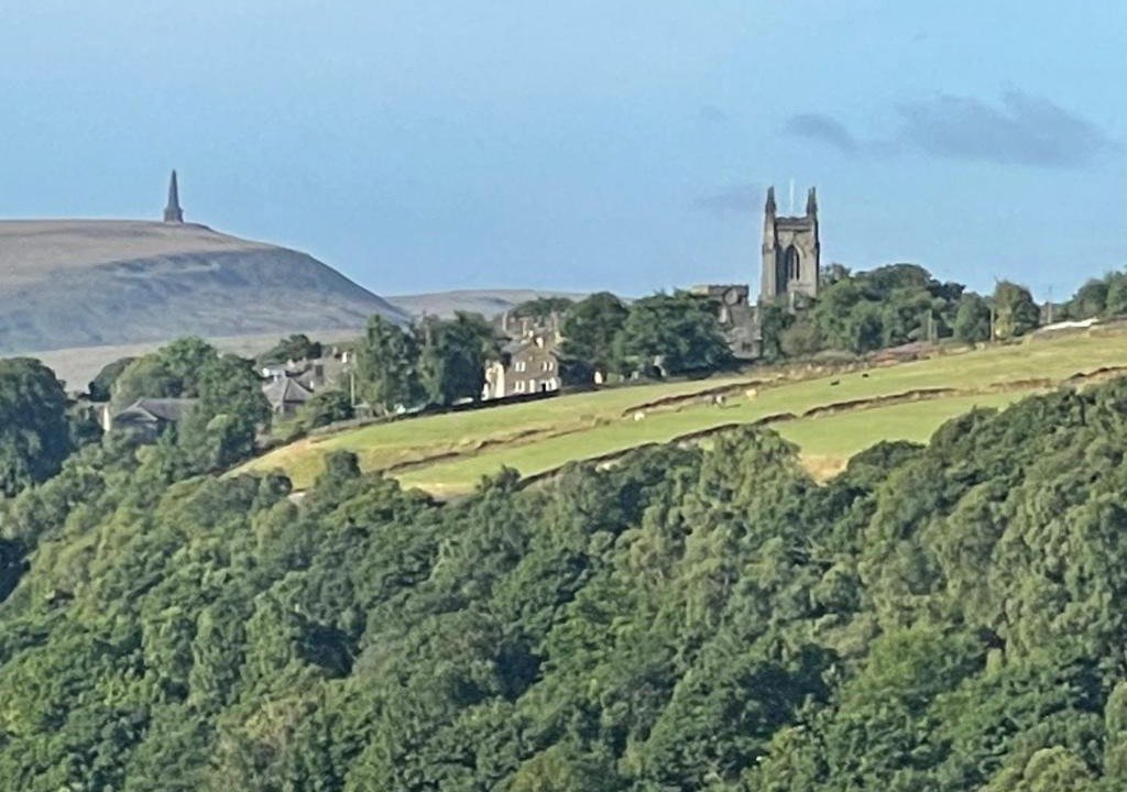 Pecket Well Ski Chalet | Inviting 4 Berth caravan in Hebden Bridge