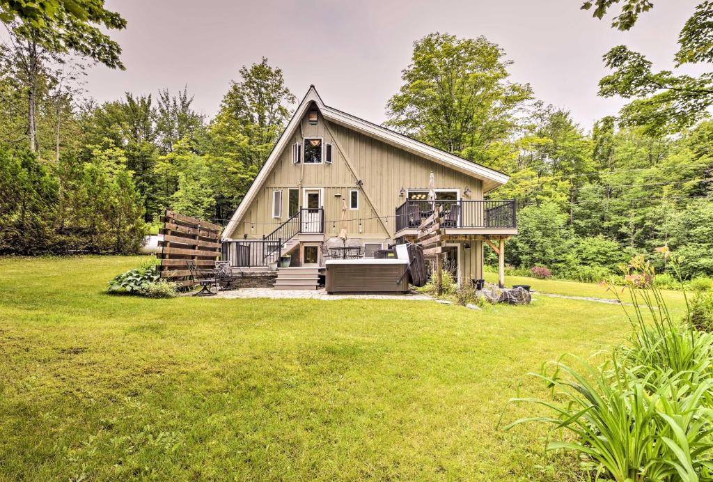 Warren House | Inviting A-Frame Cabin with Saltwater Hot Tub!