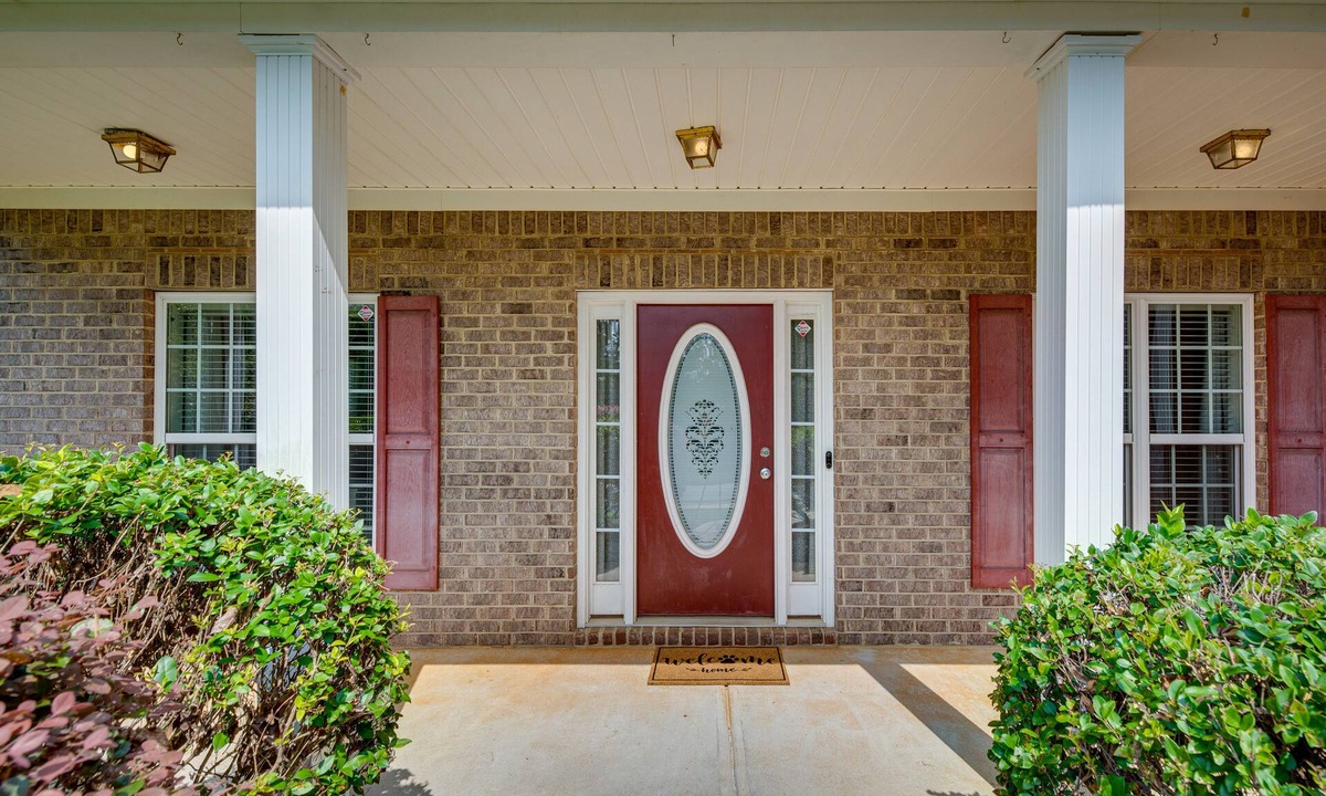 Austell House | Inviting Austell Home: 14 Mi to Downtown Atlanta!