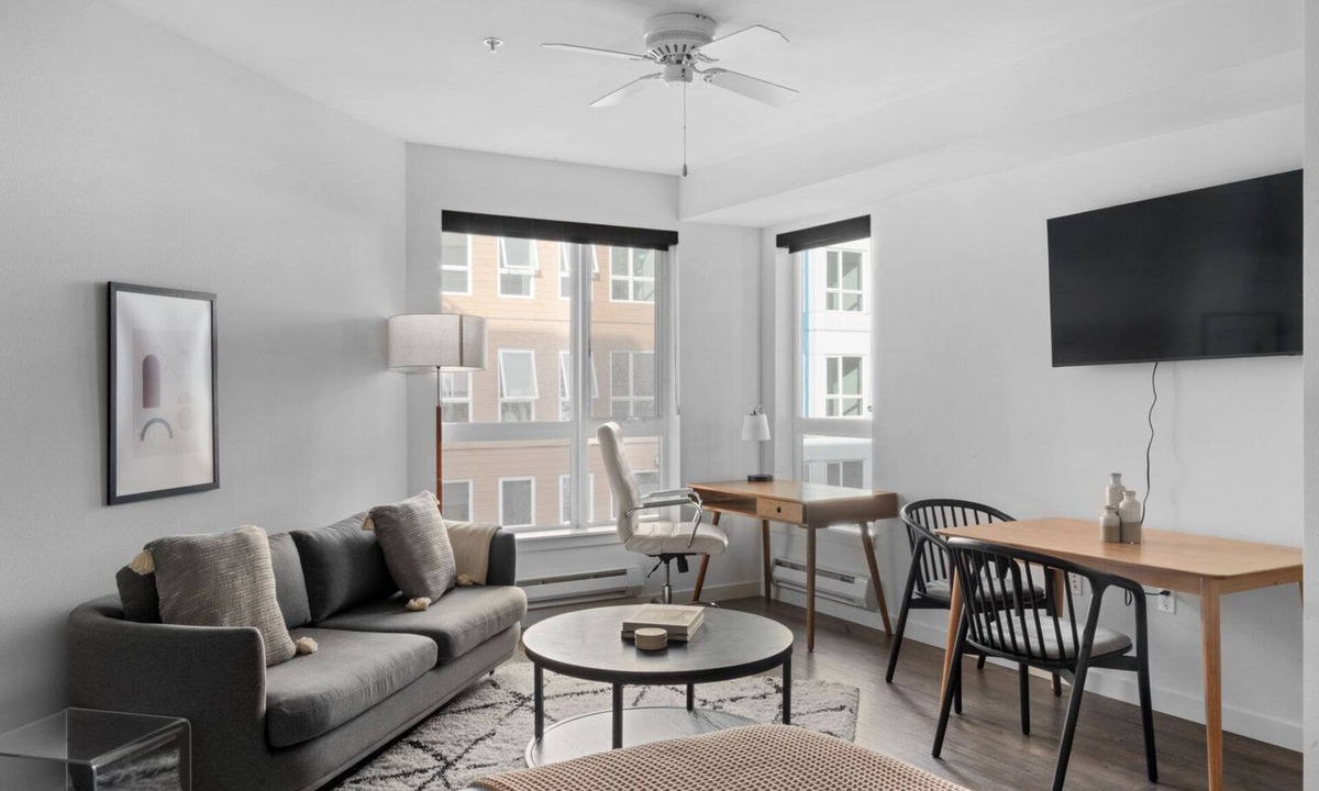 West Woodland Apartment | Inviting Ballard Studio w/BBQ & W/D, nr Shops, by Blueground