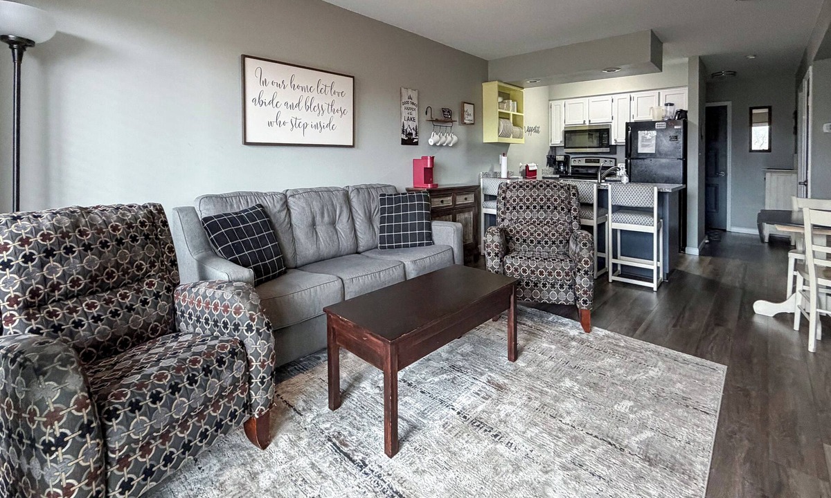 Notch Estates Condo | Inviting Branson West Condo w/Pool Access