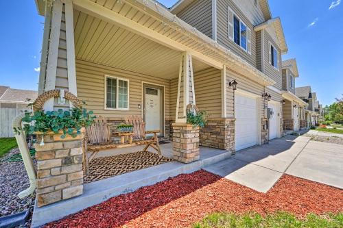 Cheyenne House | Inviting Cheyenne Townhome ~ 4 Mi to Downtown