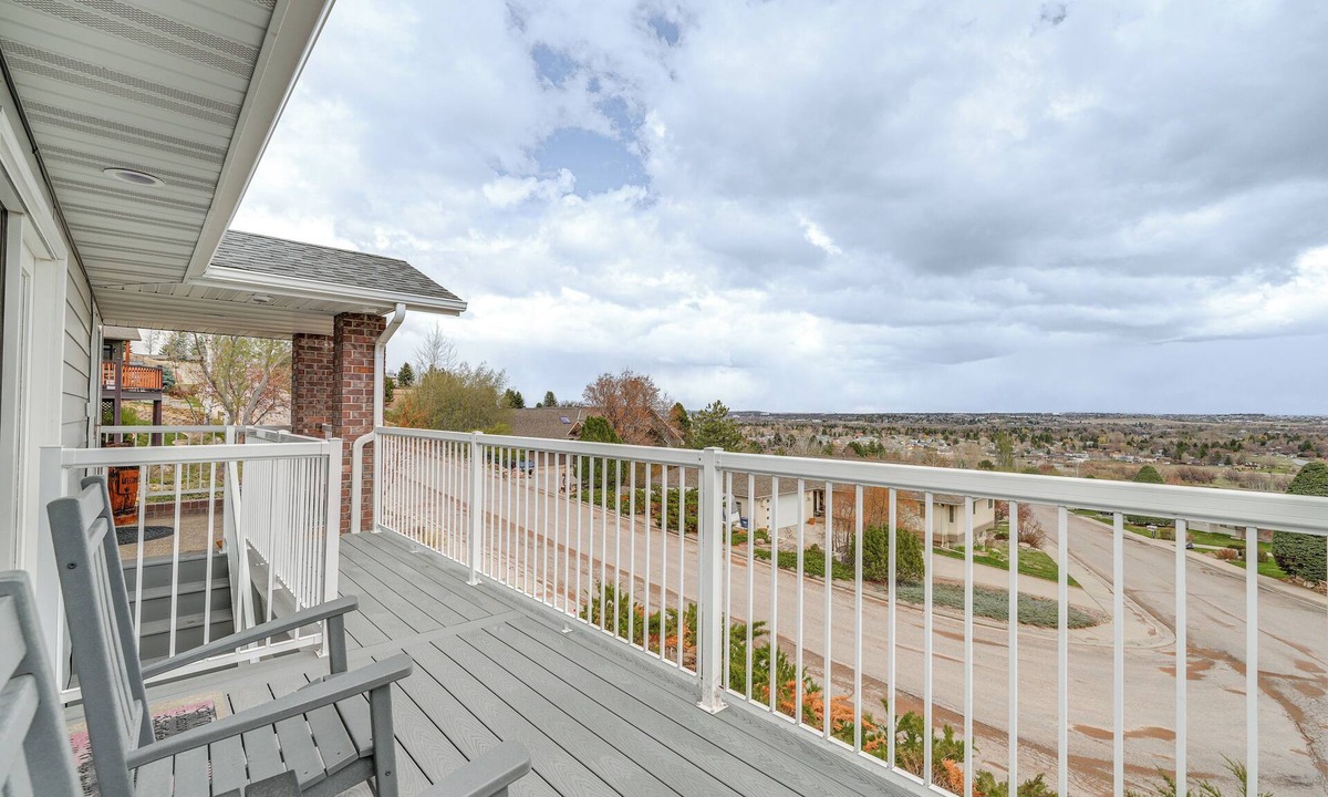Great Falls House | Inviting Great Falls Home w/Wraparound Deck!