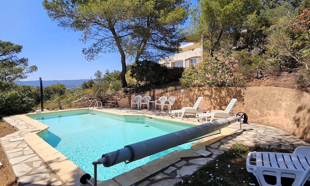 Pierrerue House | Inviting holiday home in Pierrerue