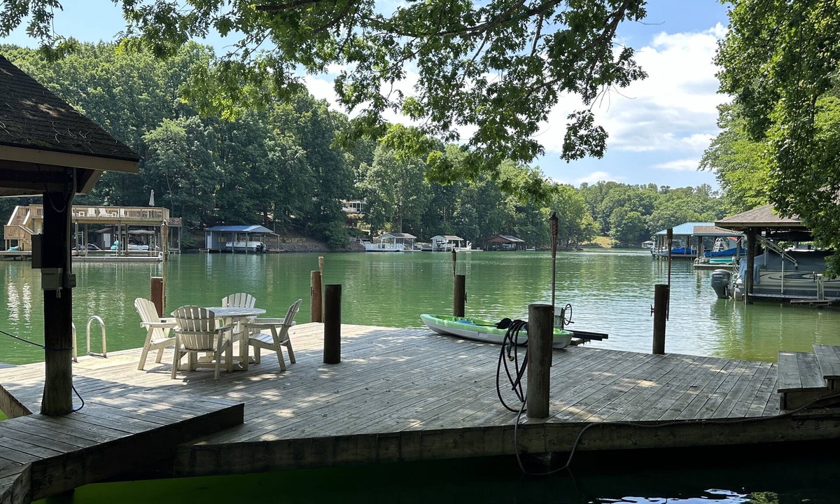 High Point House | Inviting lakefront home with firepit, balcony & W/D - dog-friendly