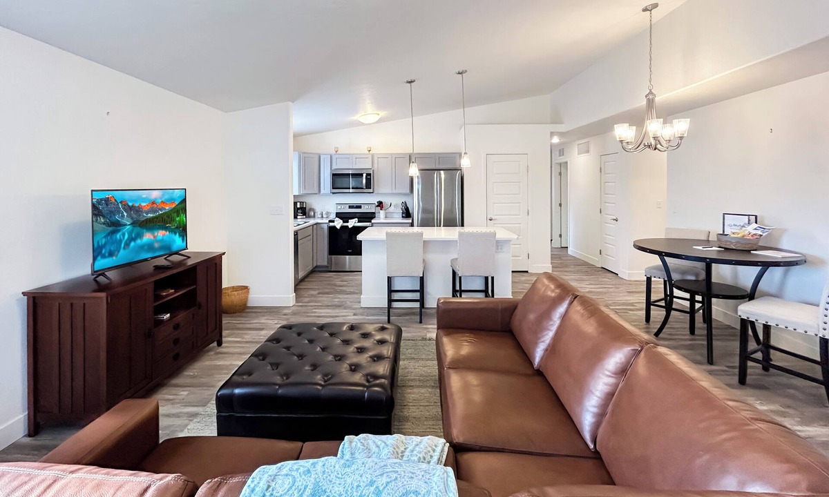 Fruita House | Inviting Pet-Friendly Home w/Dedicated Workspace