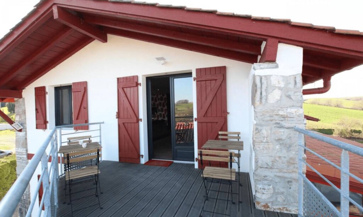 Espelette Apartment | IRAZABAL BEHERIA - T3 mountain view