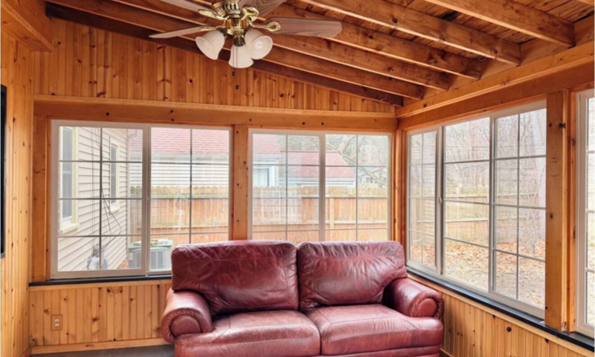 East Irondequoit House | Irondequoit Bay house: Spacious 3BR/2BA Getaway