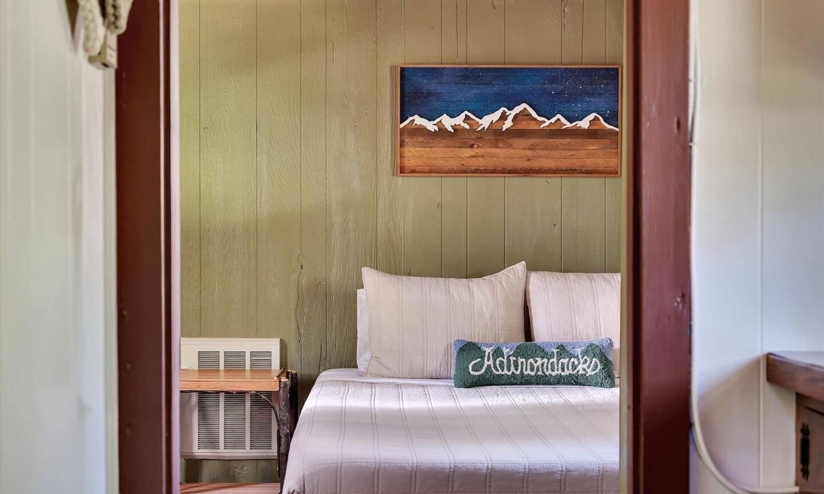 Lake Placid Cabin | Iroquois Adirondack Cabin