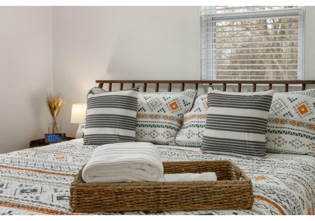 Broken Arrow Apartment | Irresistible Boho Get Away w/ KING Bed!