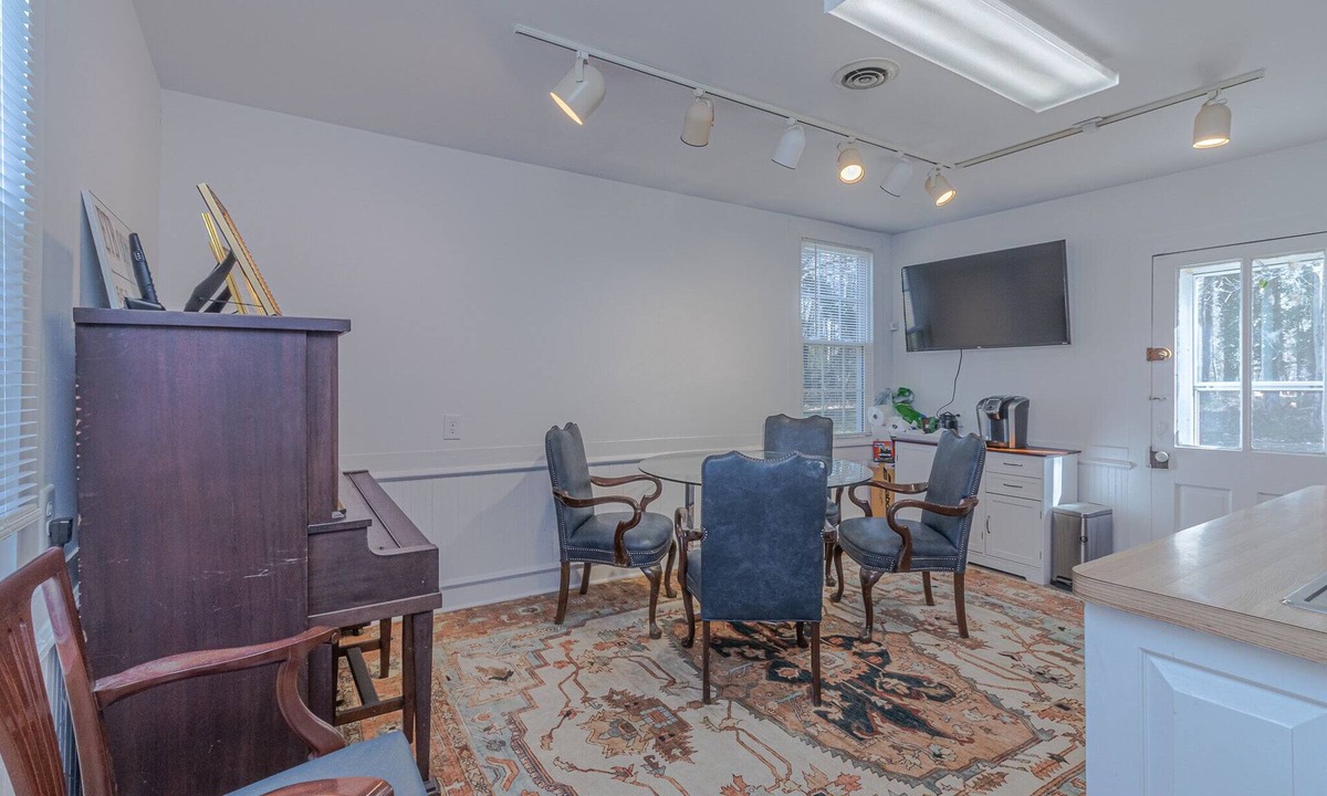 Irvington House | Irvington VA