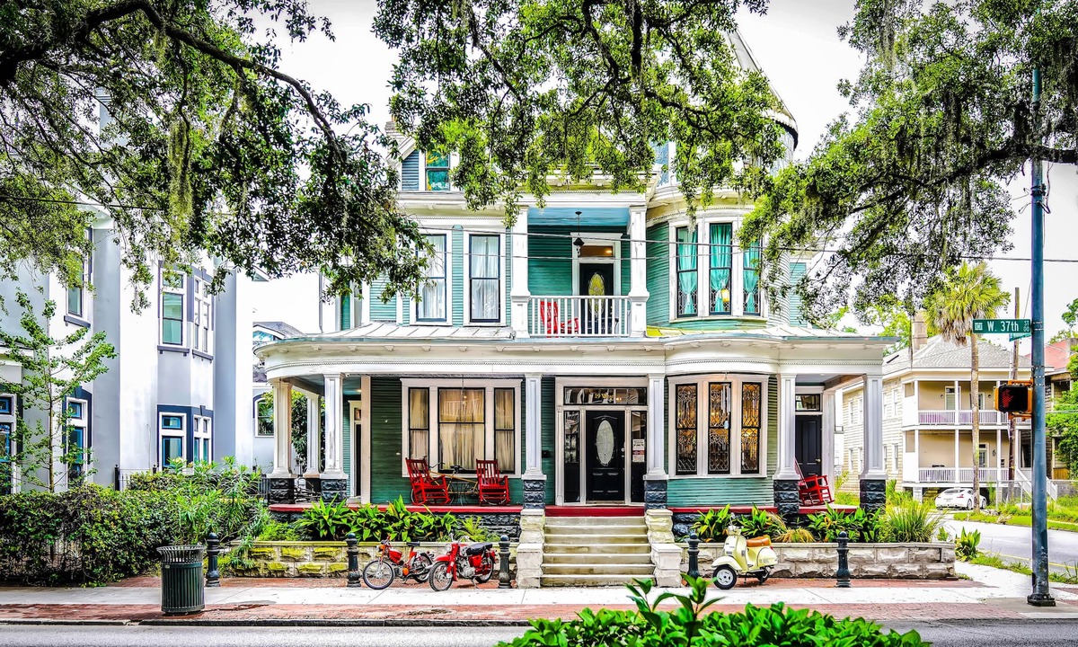 Metropolitan House | Isetta Inn (Boutique Inn)