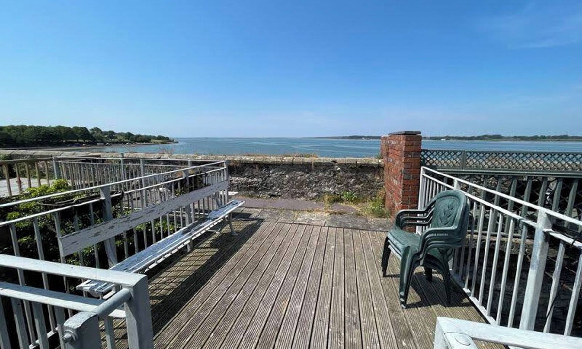 Bont Newydd House | Isfryn Holiday Let