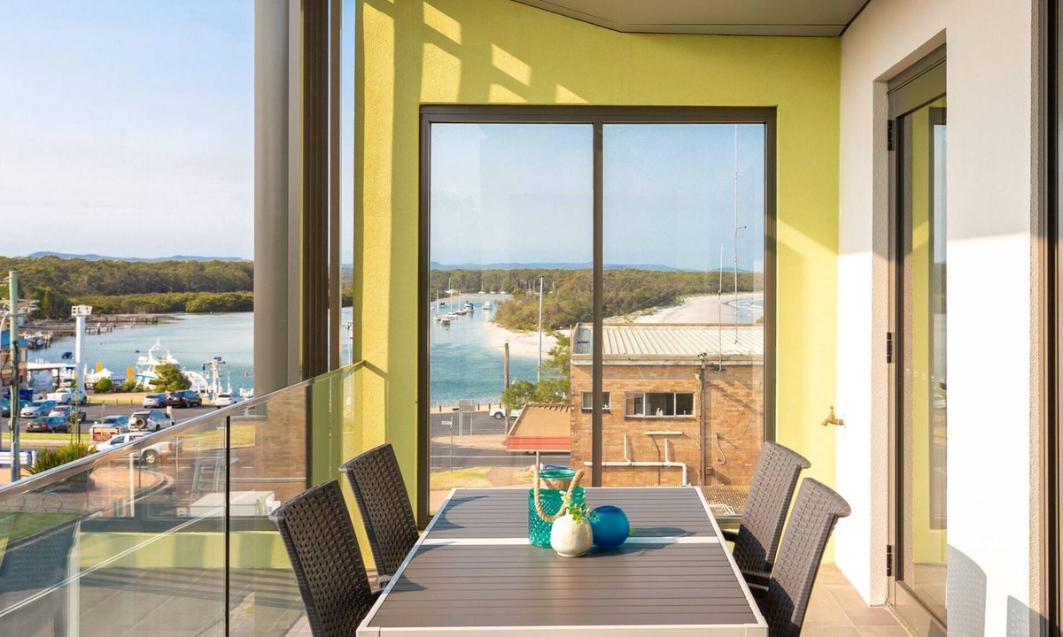 Huskisson Apartment | Ishtar Apartment 9- Best Water Views