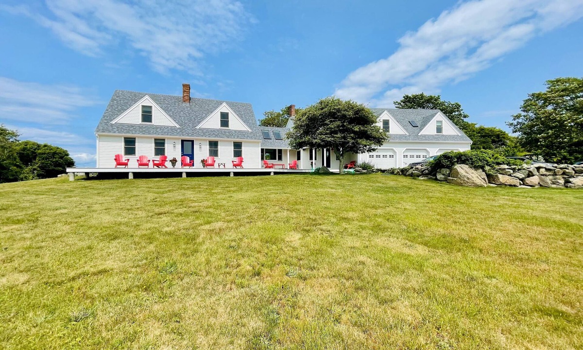 Block Island House | Island Adventure Vacation