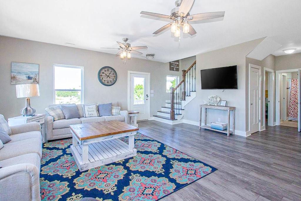 Morgantown House | Island Anchors