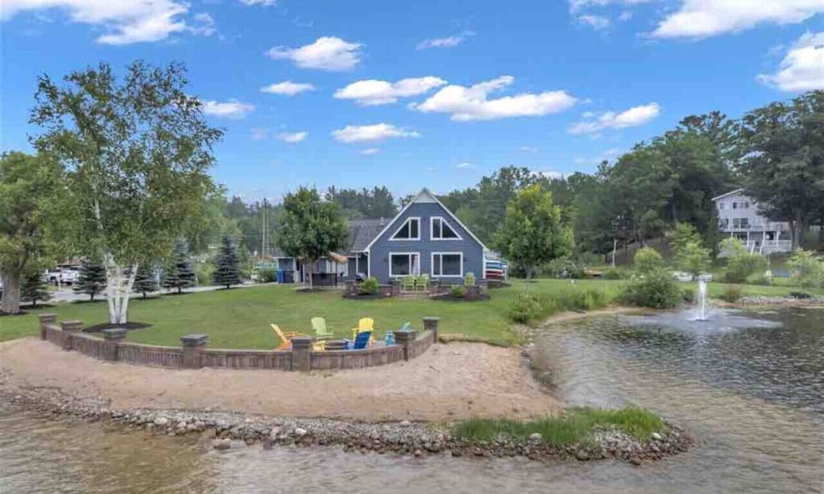 Hale Resort | ISLAND COVE on beautiful Sage Lake