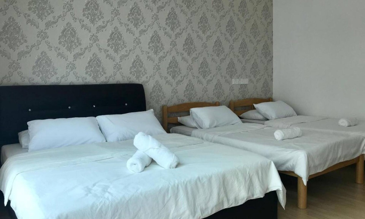 Gelugor Hostel | Island Hostel Bayan Lepas Airport