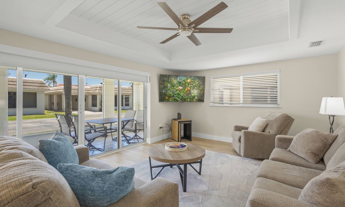 Siesta Key Villa | Island House Beach Resort V24