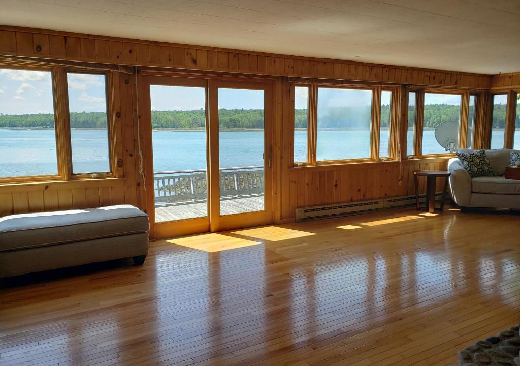 Hancock House | Island House