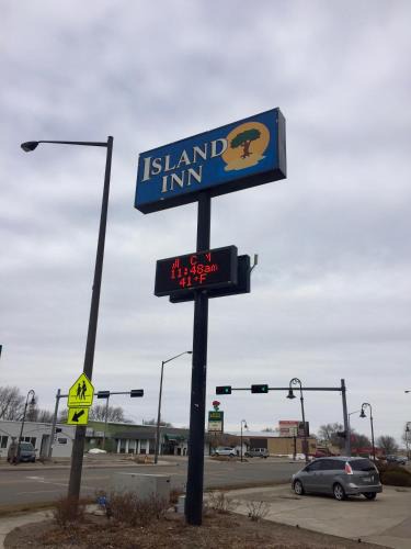 Grand Island Hotel | Island Inn