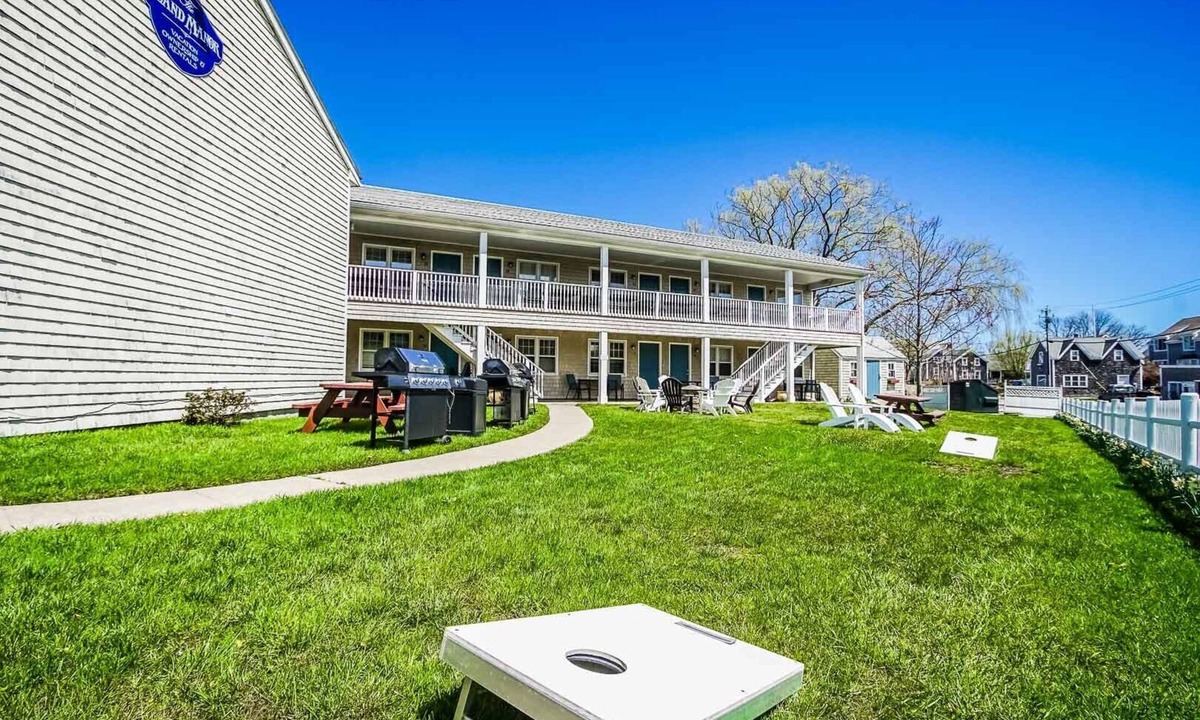 Block Island Resort | Island Manor Resort