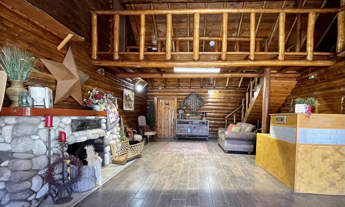 Island Park Hotel | Island Park Lodge