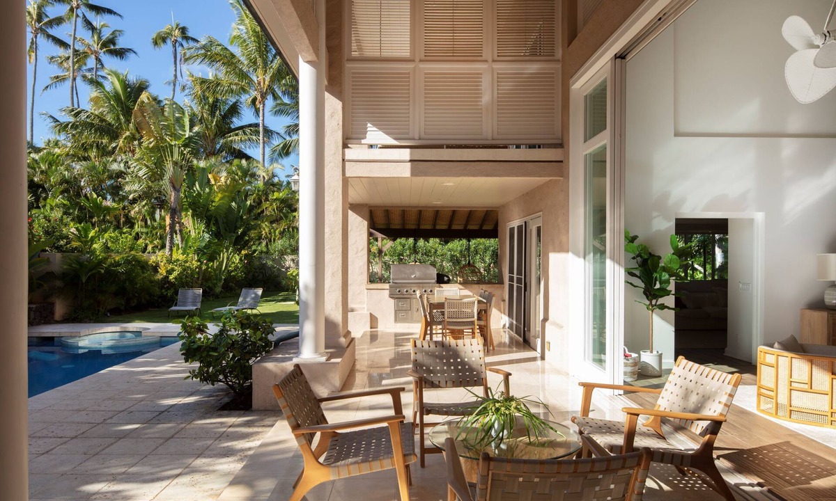 Portlock House | Island Style Elegance on a Beach Access