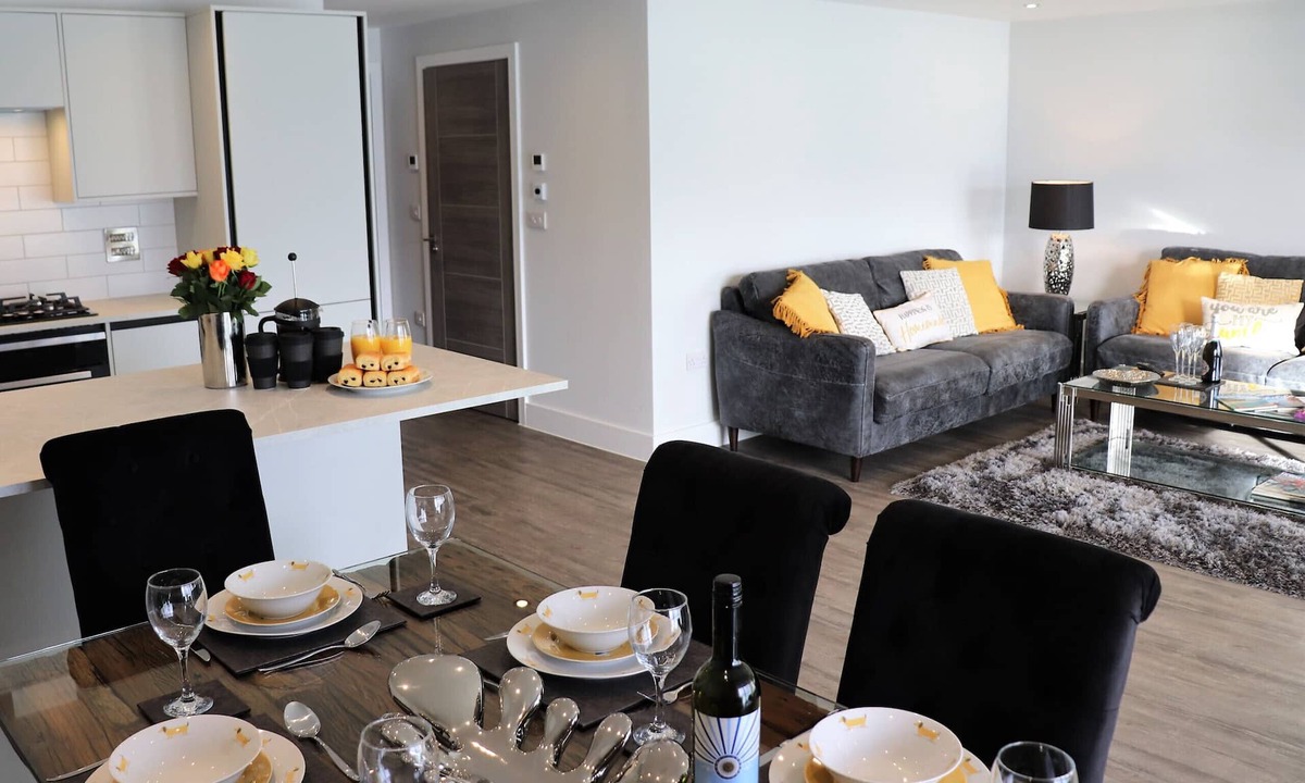 Sandown Apartment | Island Time