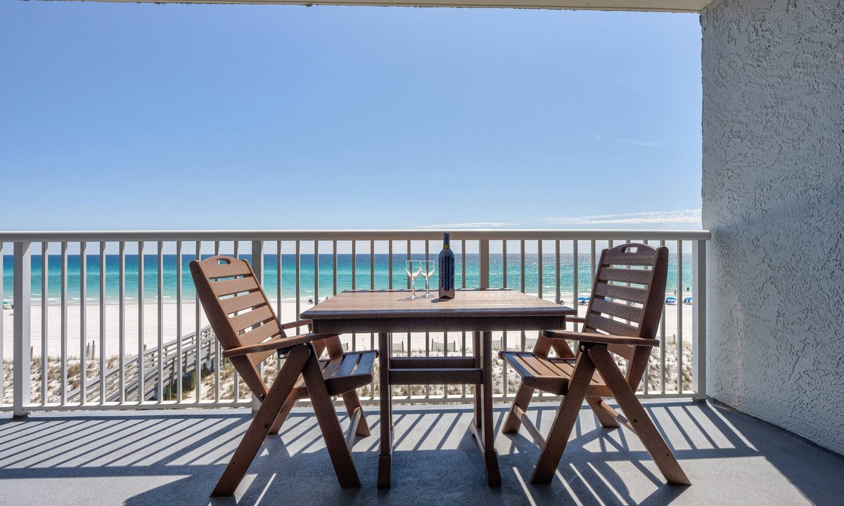 Fort Walton Beach Condo | Islander 4001 by Salt Water Vacations