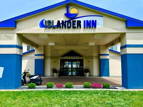 Put-in-Bay Hotel | Islander Inn