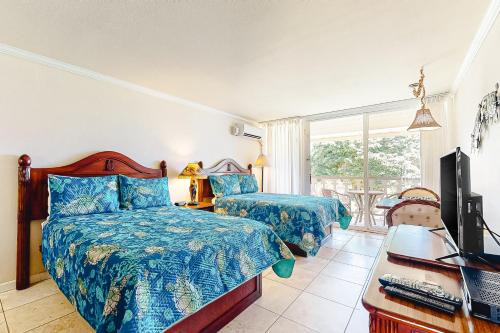Wailua Hotel | Islander on the Beach 370