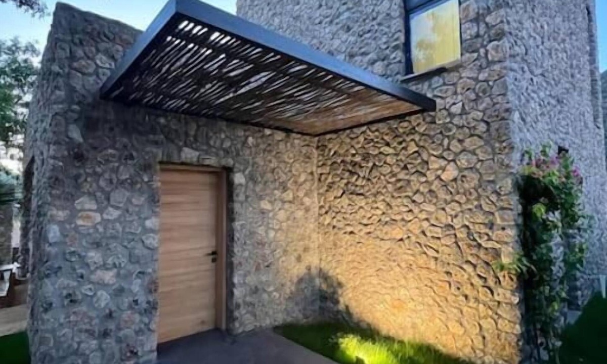 Covent Garden Villa | ISRA TRADING