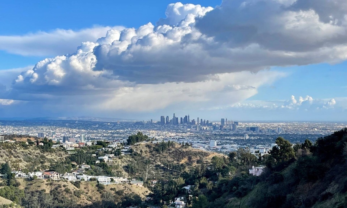Hollywood Hills West Apartment | It's all about the view: STUDIO 1080 HOLLYWOOD = JETLINER VISTAS of Downtown LA!