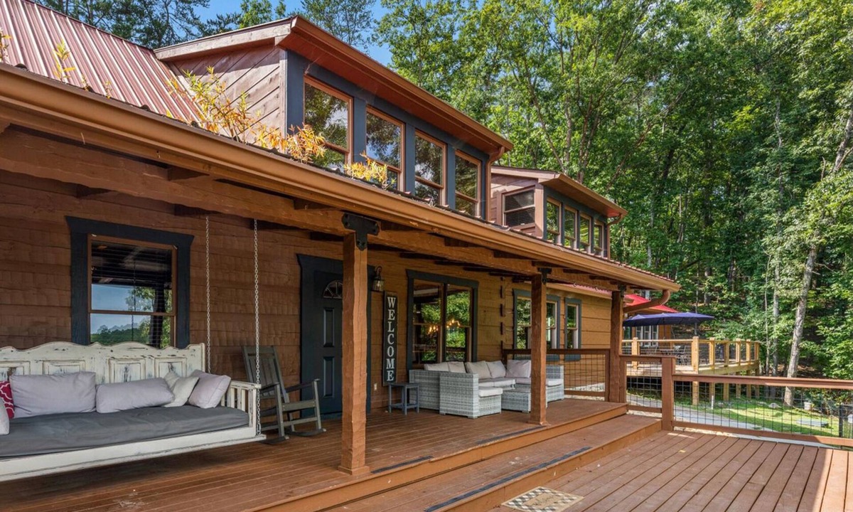 Pigeon Forge Cabin | It's Got it all Y'all