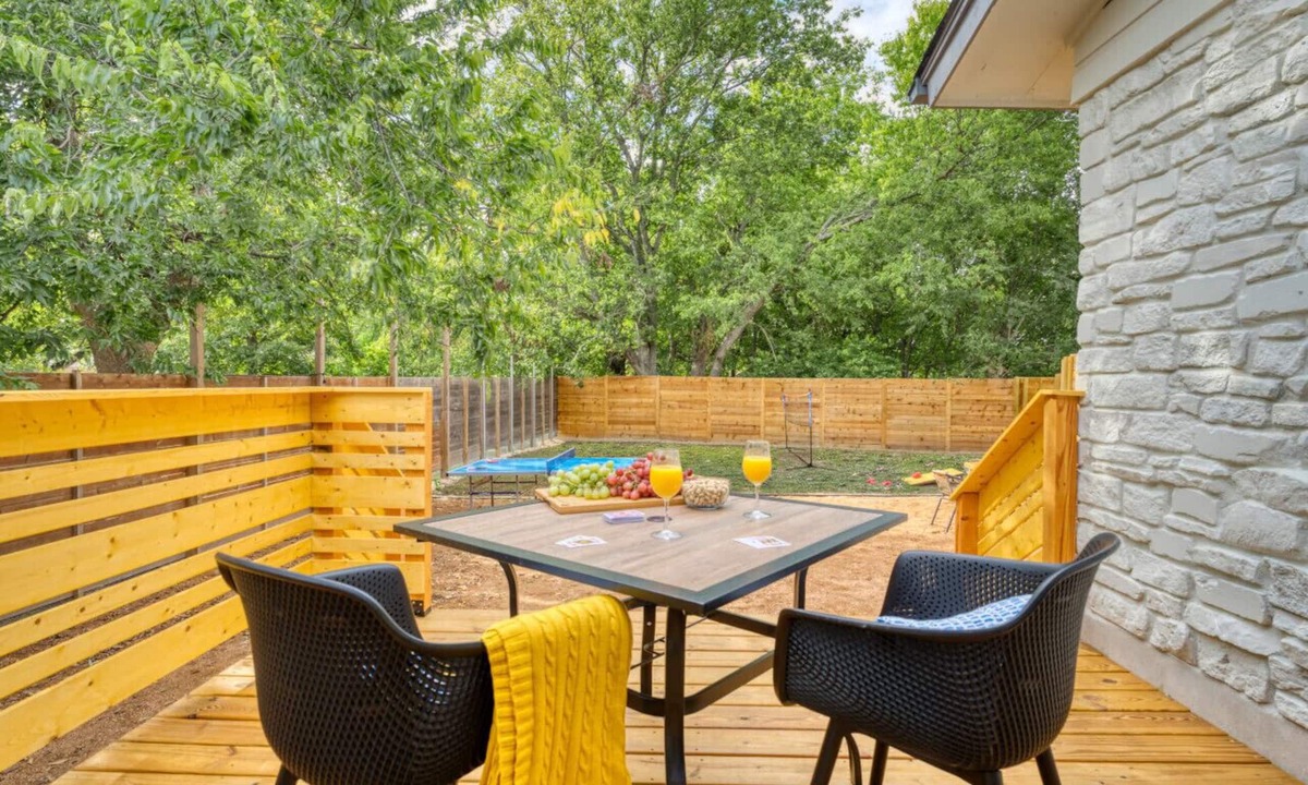 Austin Villa | Italy Inspired | Mini Volleyball | Ping-Pong | Yoga