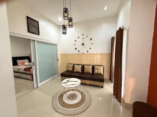 Banguntapan House | Ivo Homestay Jogja
