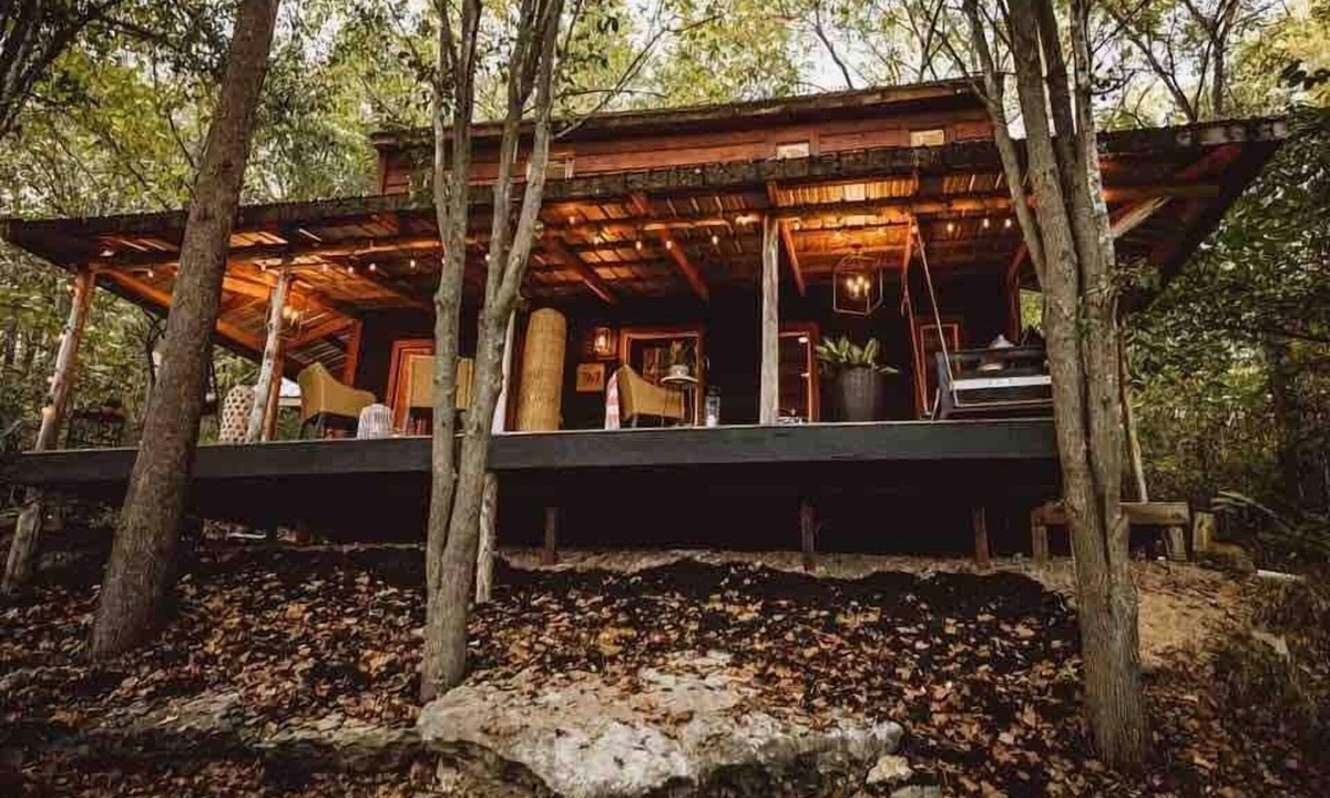 Highlandville Cabin | Ivory Gabel Cabin - Top Midwest Stays