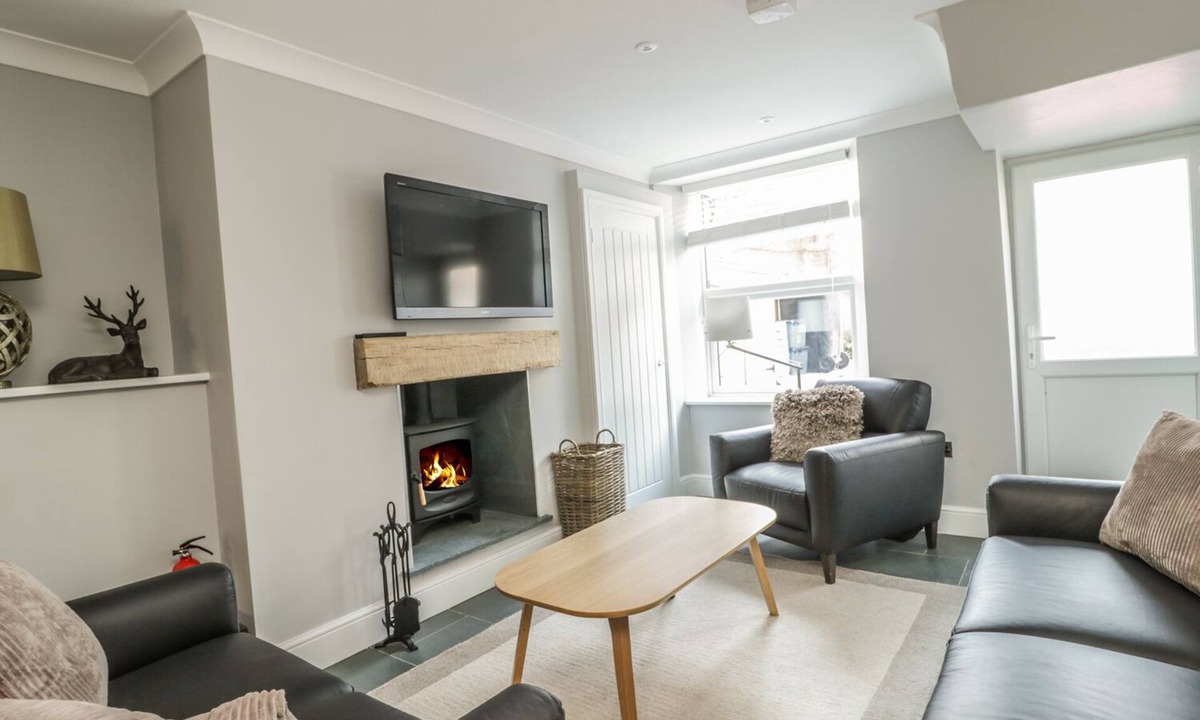 Bowness-on-Windermere Cottage | Ivy Bank