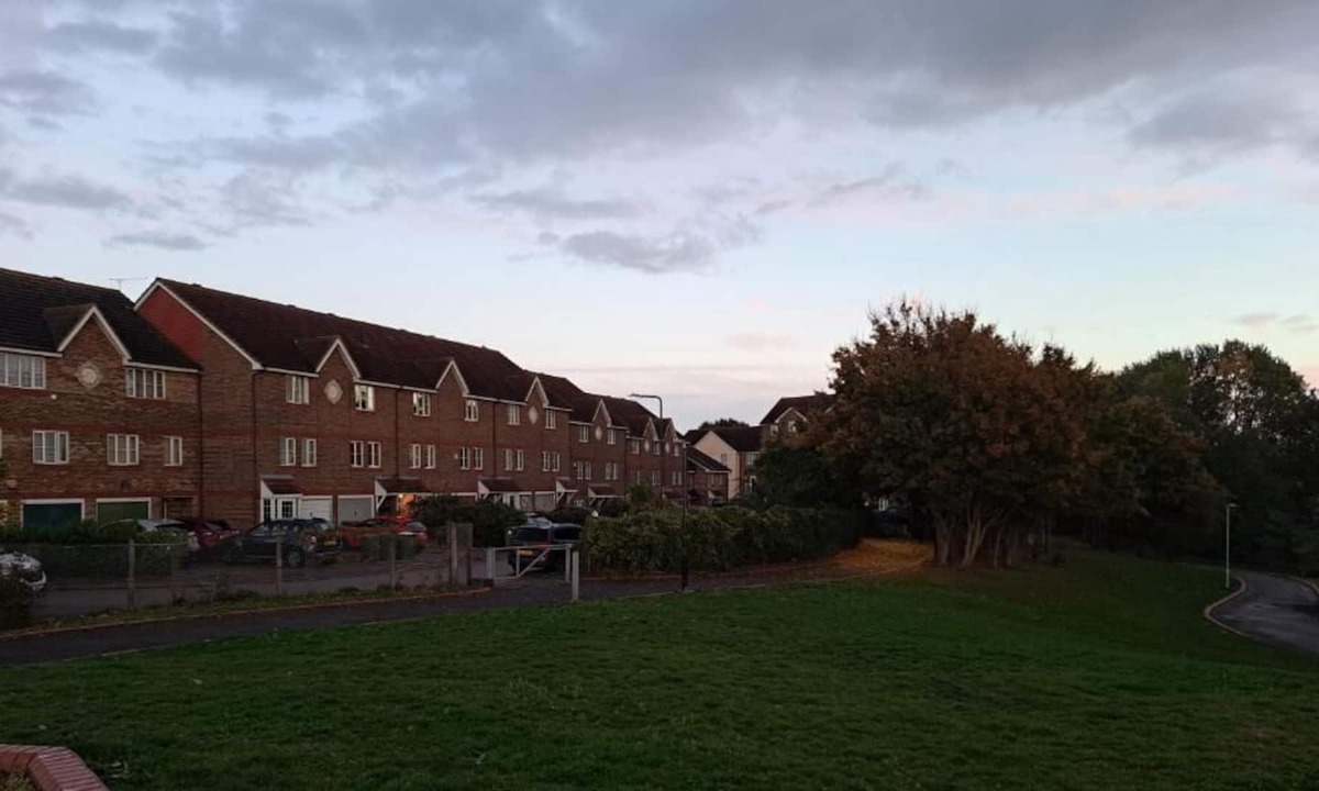 Thamesmead House | J&A Stay