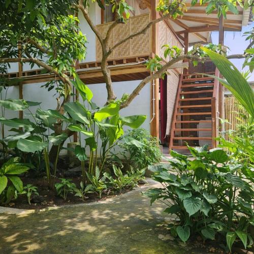 Sumbawa Barat Villa | J home stay