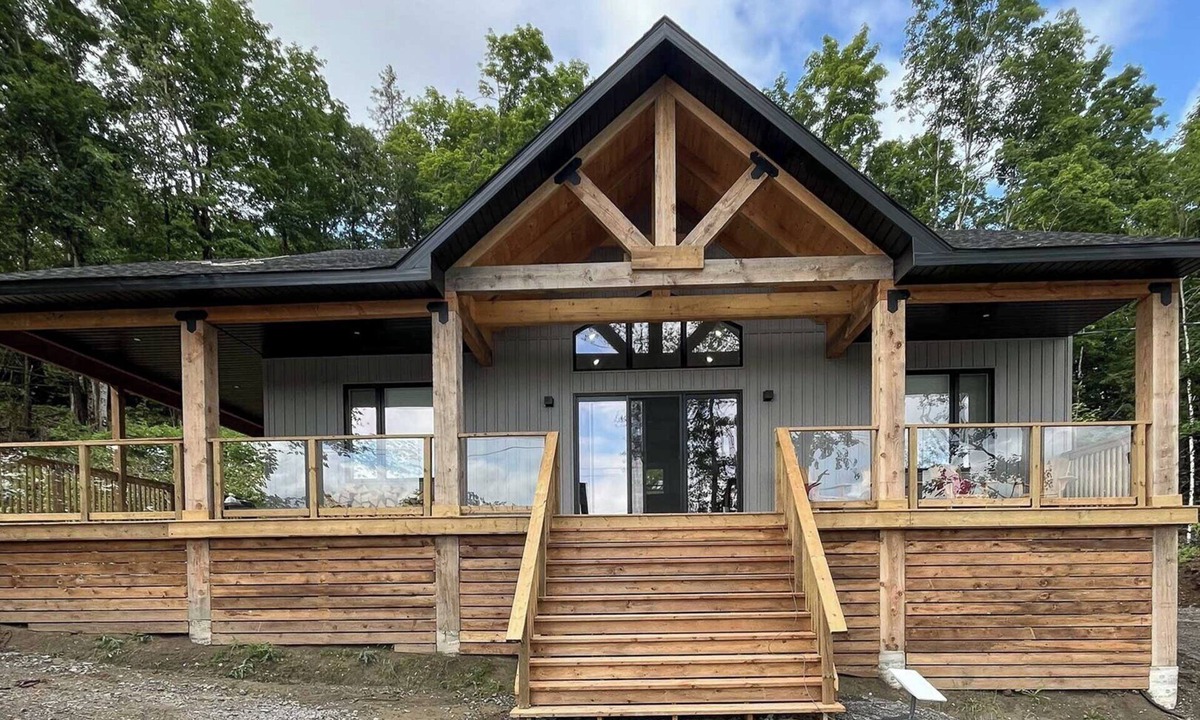 Glenfield Cottage | J&L's Lakeside Cottage