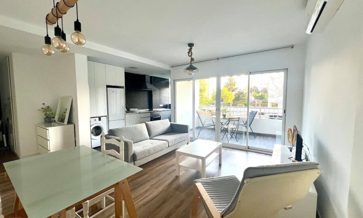 Cabo de las Huertas Apartment | Jacaranda Apartment