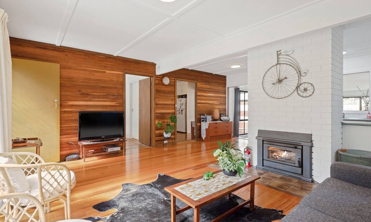 Silverleaves House | Jacaranda Cottage at the Beach