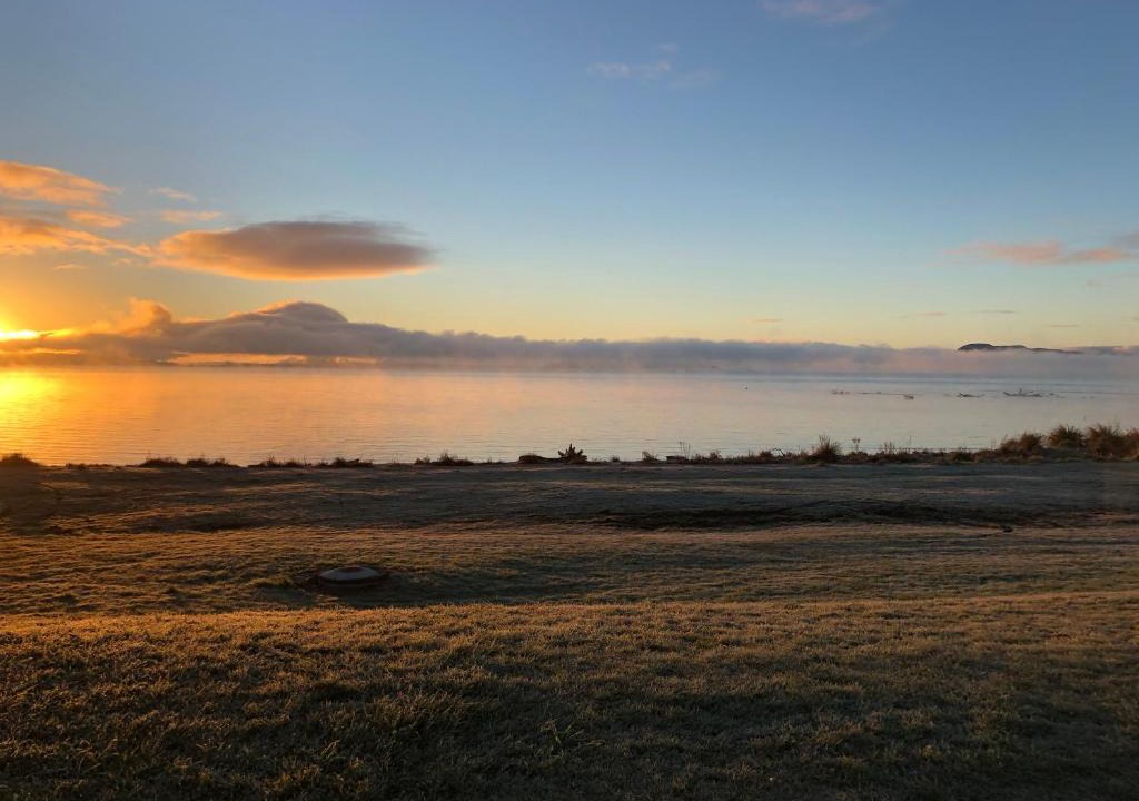 Ngongotaha Hotel | Jack & Di's Lakefront Motel