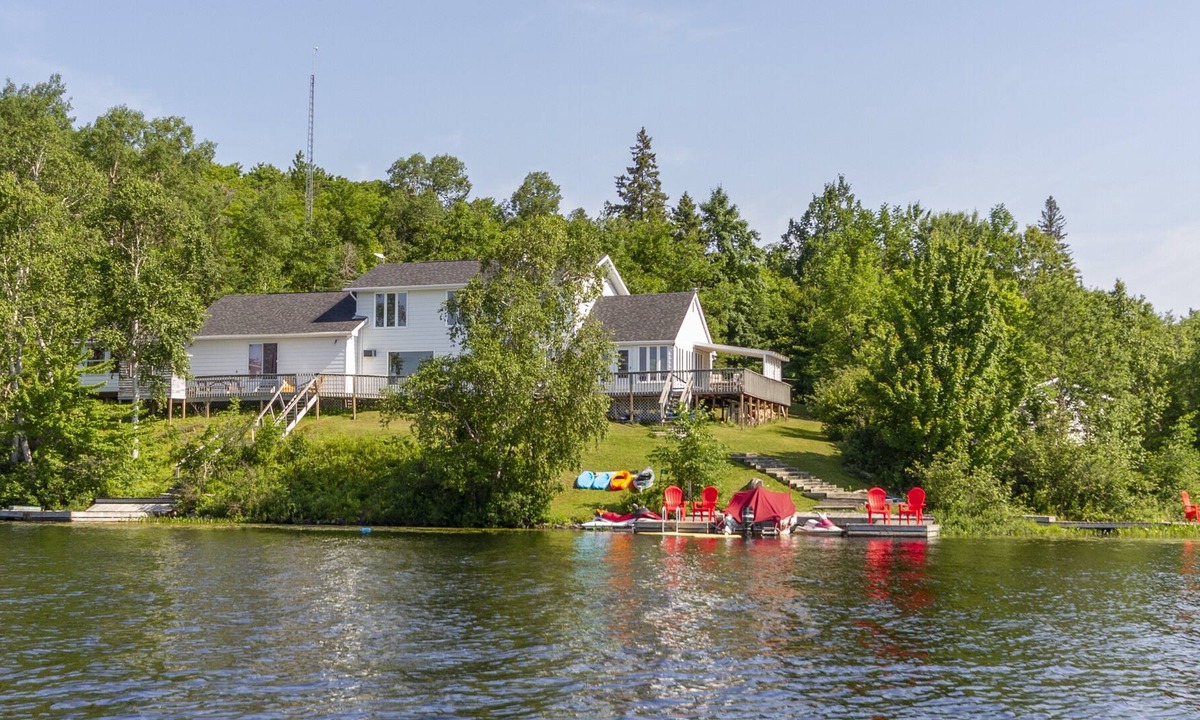 Golden Valley Cabin | Jack's Lake Retreat - Perfect for multi-families!